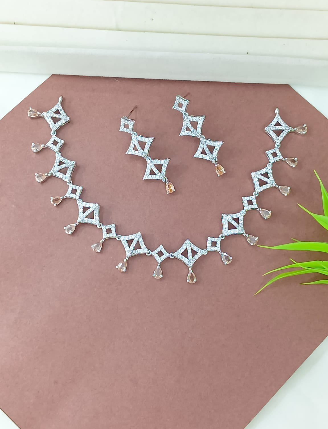 WhatsApp-Image-2025-12-21-at-14.52.36.jpeg Geometric Zircon Necklace Set Quartz Drops - Image 1