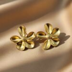 earrings are the DIEYURO 316L stainless steel