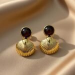 earrings are gold-plated shell stud earrings