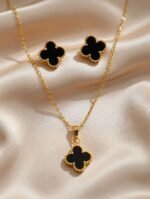 gold-plated chain necklace and matching stud earrings, - Image 2